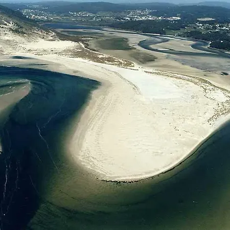 Los Dos Hermanos Tella (Galicia)